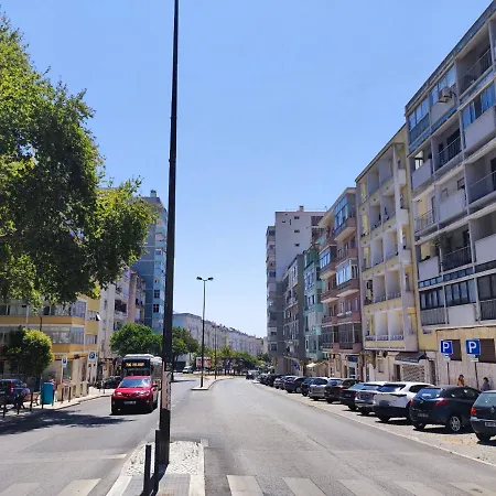 Gæstehus Twin In Penha De Franca Lisboa