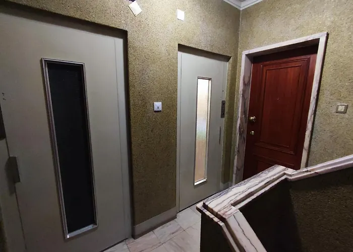 Гостьовий будинок Twin In Penha De Franca Лісабон