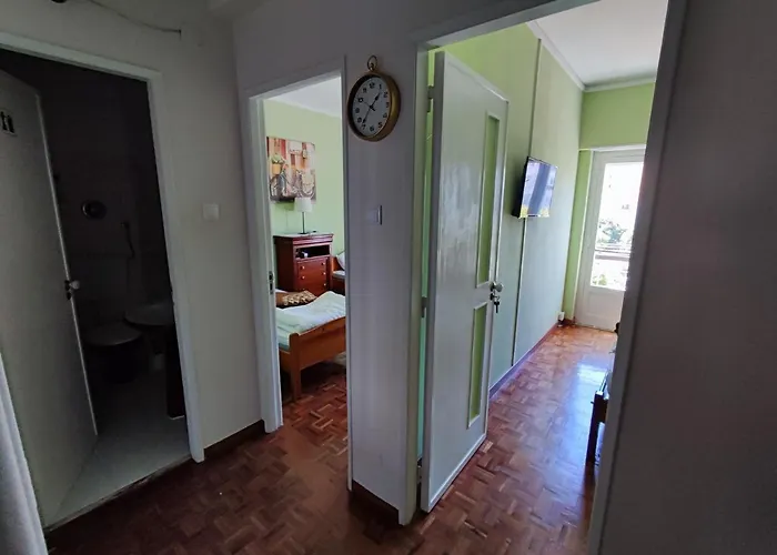 Гостьовий будинок Twin In Penha De Franca Лісабон