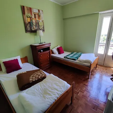 Lisbon, Twin In Penha De Franca Apartman *