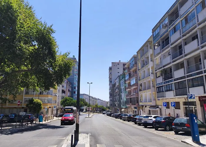 Vendégház Twin In Penha De Franca Lisboa